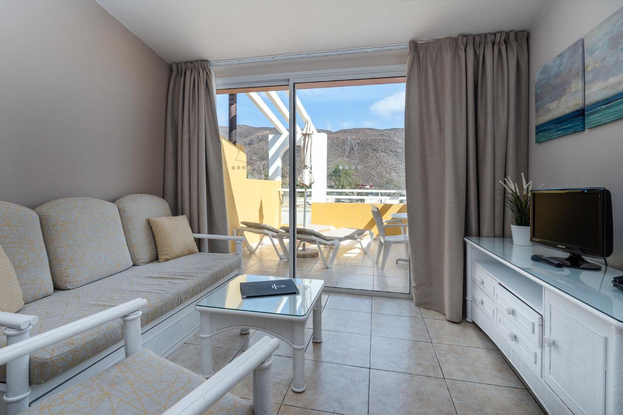Apartamentos Punta Marina By Livvo Морро-дель-Хабле Экстерьер фото
