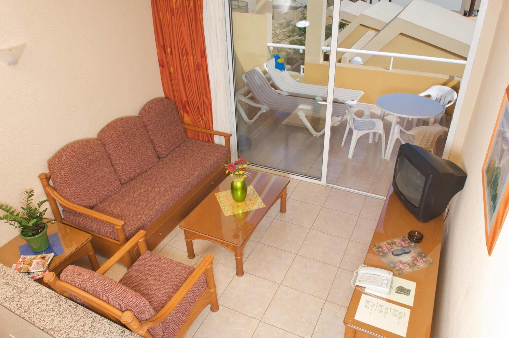 Apartamentos Punta Marina By Livvo Морро-дель-Хабле Экстерьер фото